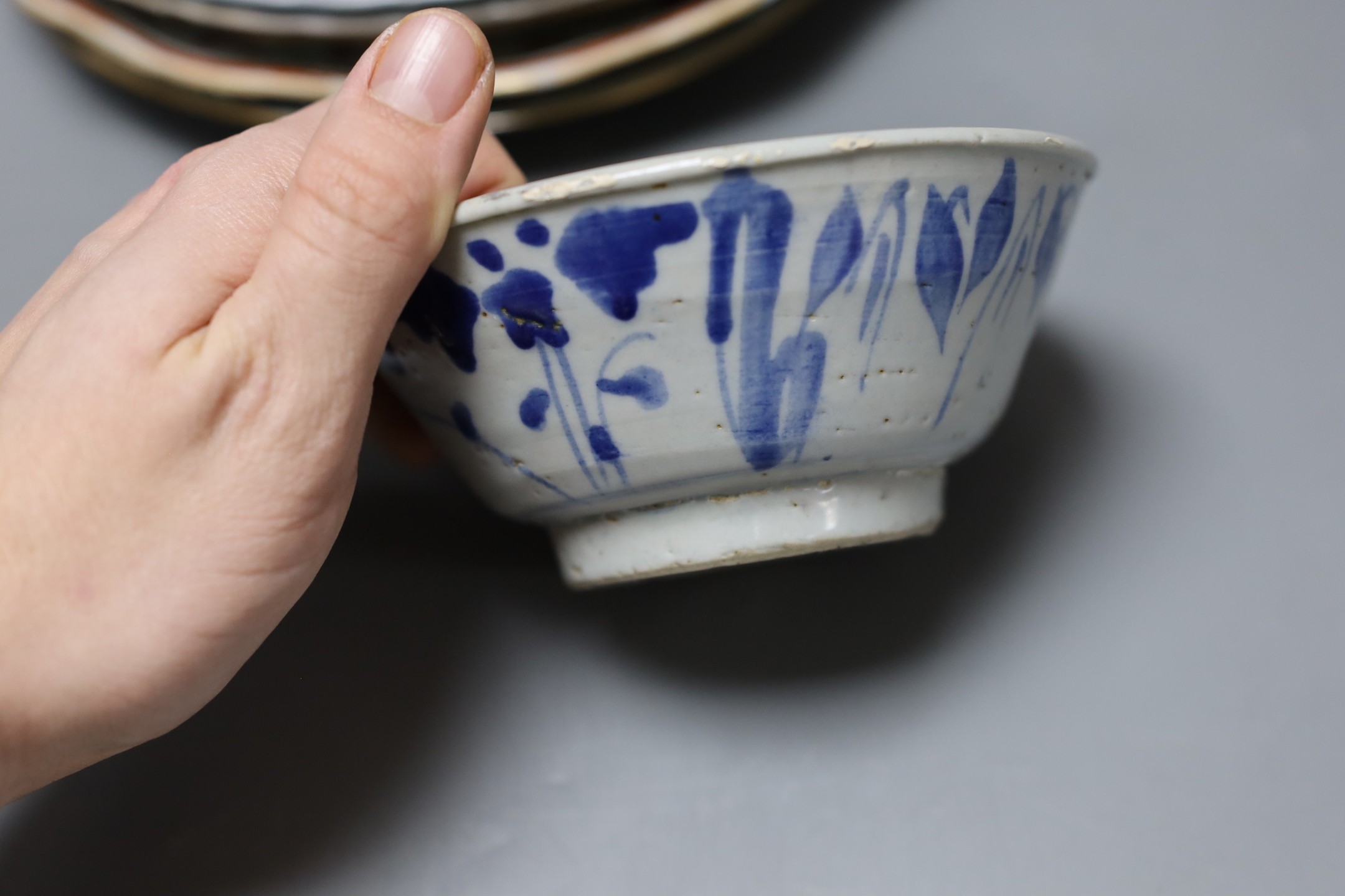 A group of 18th / 19th century Chinese blue and white plates and bowls, Largest 22 cm diameter